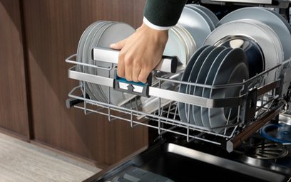 Comment installer la façade d'habillage sur un lave-vaisselle